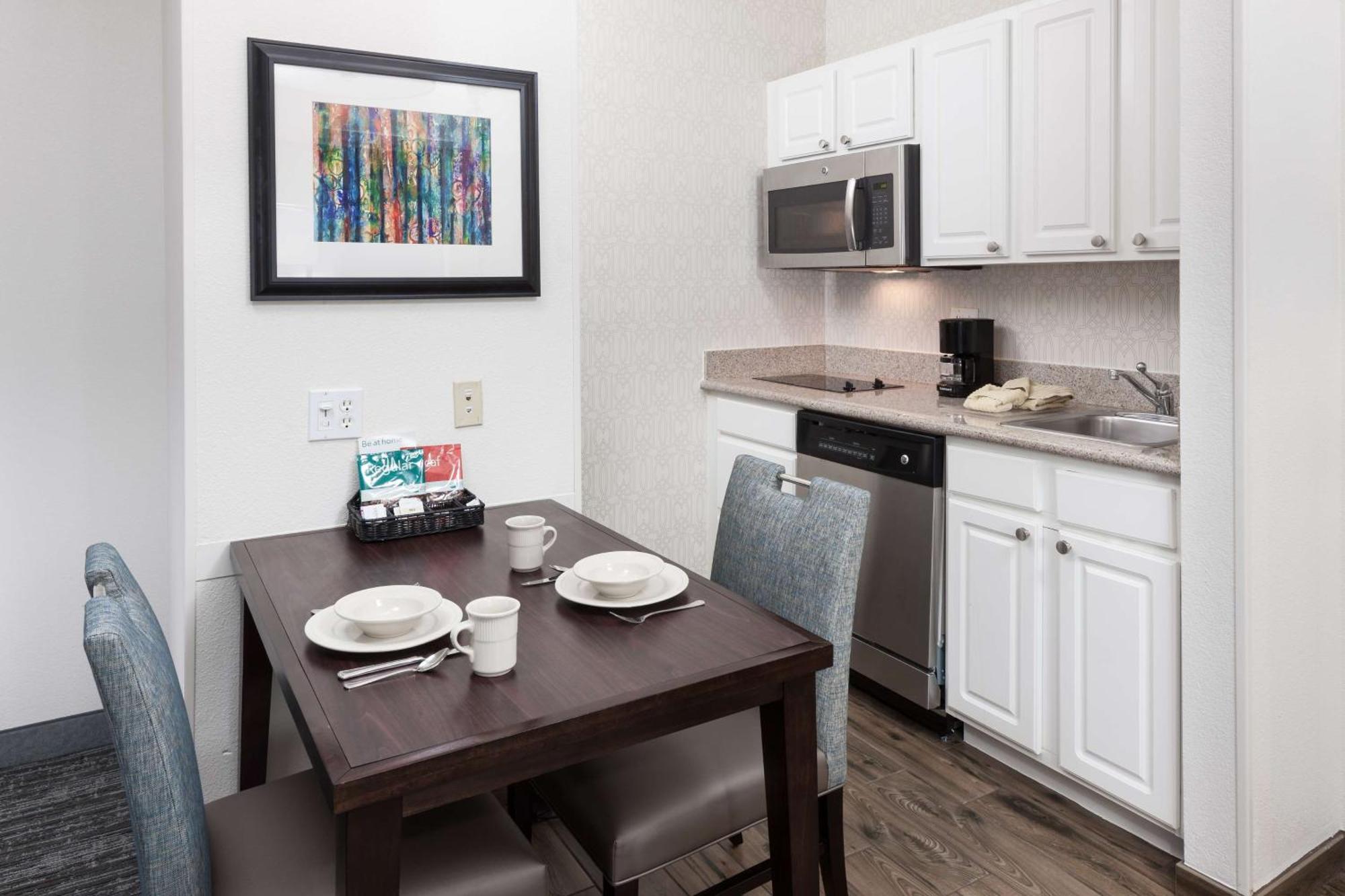 Homewood Suites By Hilton Mahwah Bagian luar foto