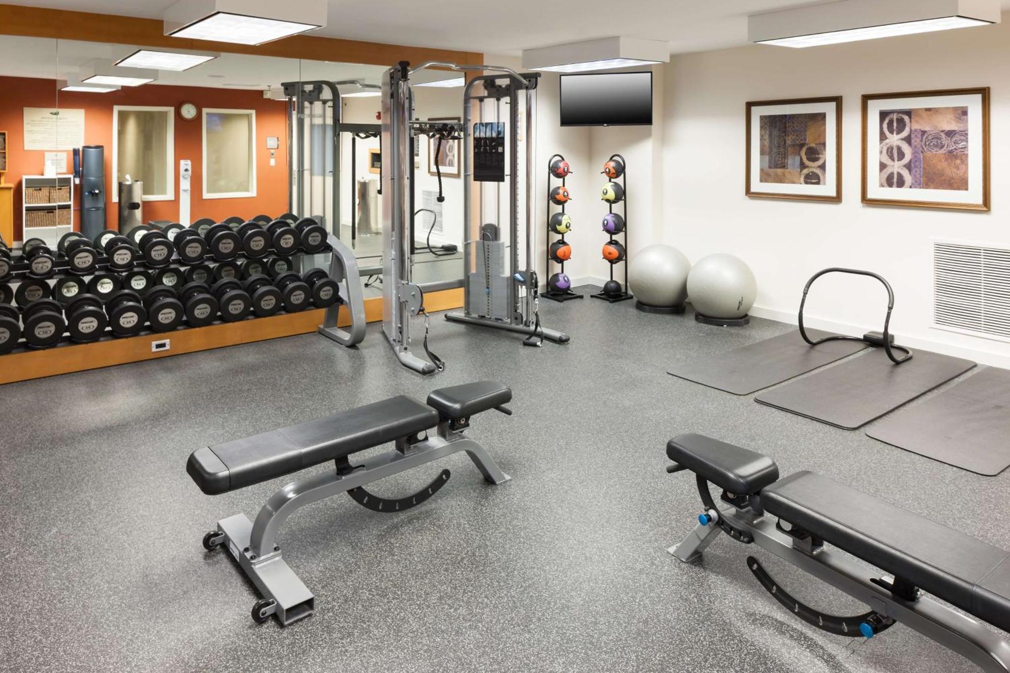 Homewood Suites By Hilton Mahwah Bagian luar foto
